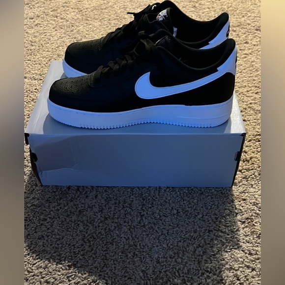 Air forces - Picture 3 of 3